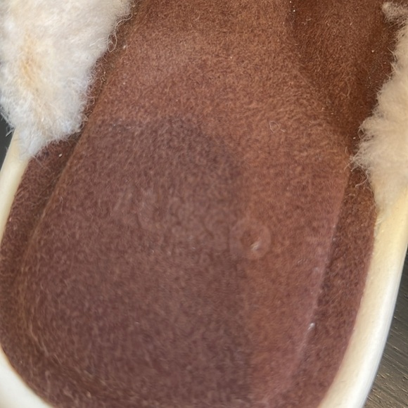 LUSSO (RARE - Sold Out) Brown Esto Waffle Slippers EUC Size 6-6.5 - Picture 5 of 10